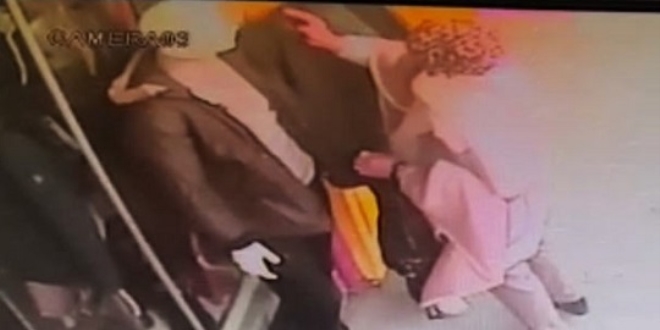 Cans�z mankeni soydular!