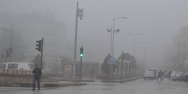 Kastamonu'da sis ulaşımı etkiliyor