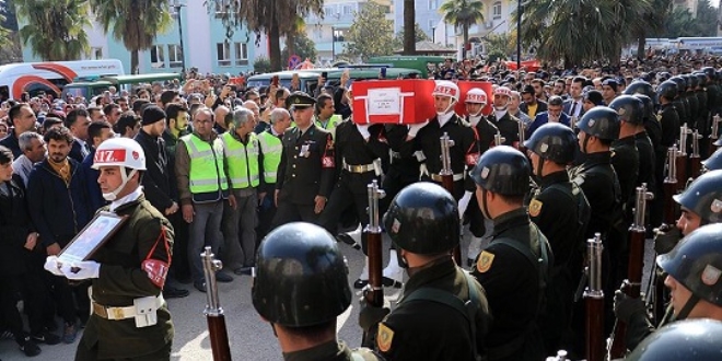 Afrin şehidi, Hatay'da son yolculuğuna uğurlandı