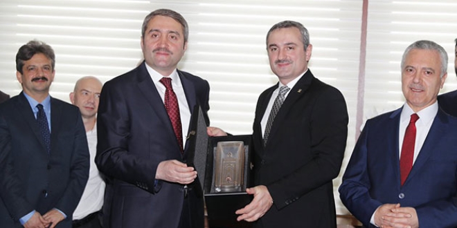 AK Parti �stanbul �l Ba�kanl���'nda devir teslim