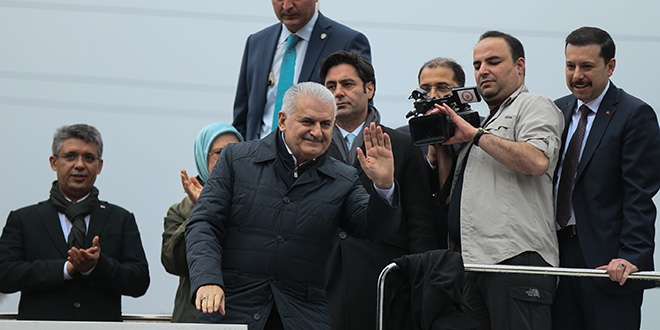 Ba�bakan Y�ld�r�m'dan Manisa'ya m�jde