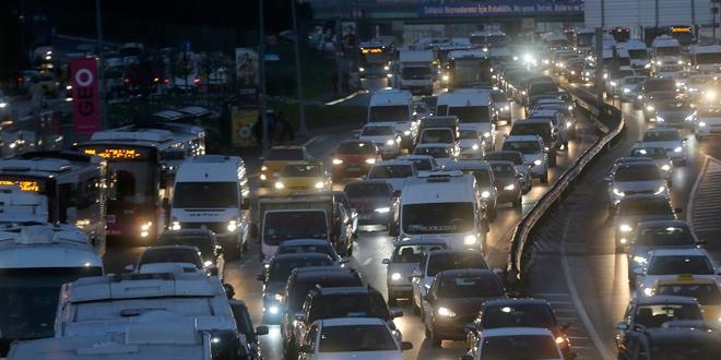 İstanbul'da yarın bazı yollar trafiğe kapatılacak