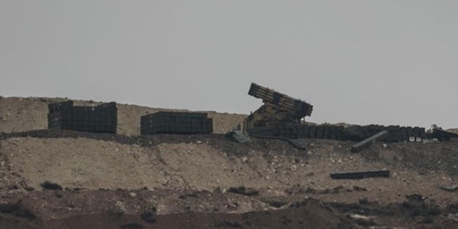 Afrin'deki PYD mevzileri roketatarlarla vuruldu