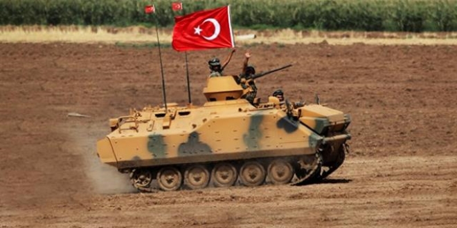 Afrin'in bat�s�ndaki bir k�y PKK'dan temizledi