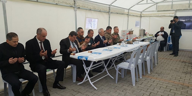 Hatay Valisi Ata'dan şehit ailesine taziye ziyareti