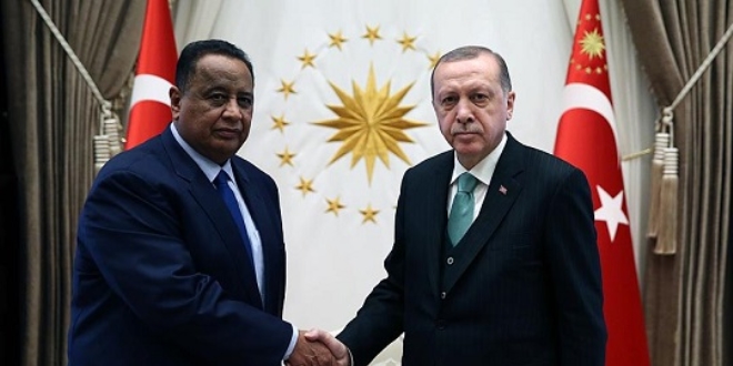 Cumhurbakan Erdoan, Sudan Dileri Bakan Gandur'u kabul etti