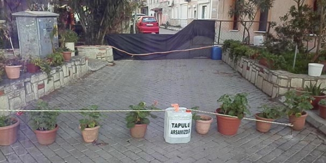 Kapattığı yolu bu defa gönülü trafiğe açtı