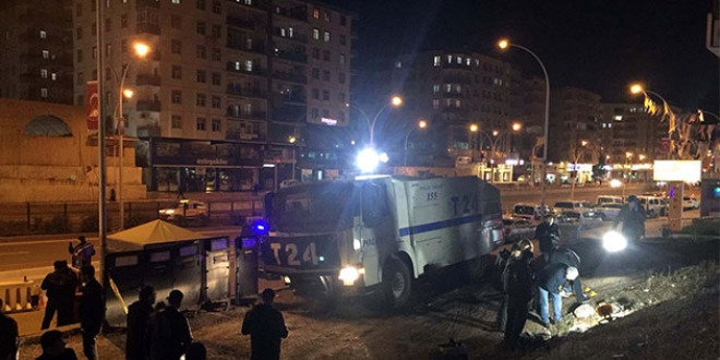 Diyarbakır'da polis noktasına saldırı