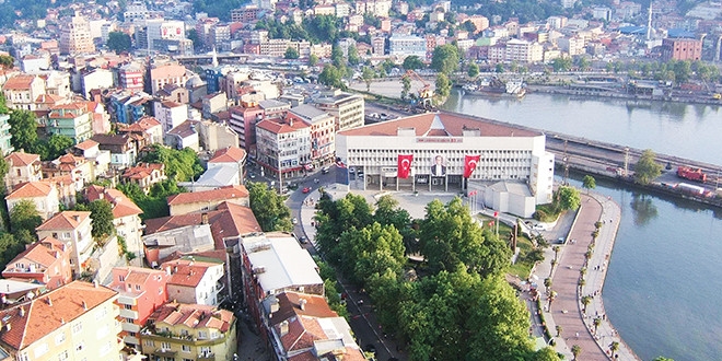 Dar gelirli ev müteahhit lüks alıcı arıyor