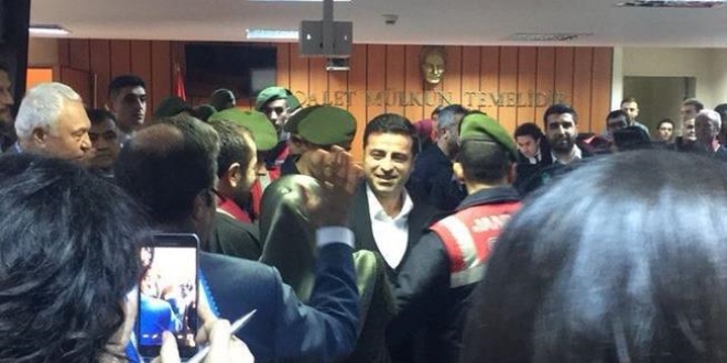 Selahattin Demirtaş, hakim karşısına çıktı
