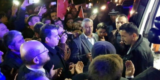 Afrin gazisi uzman çavuş coşkuyla karşılandı