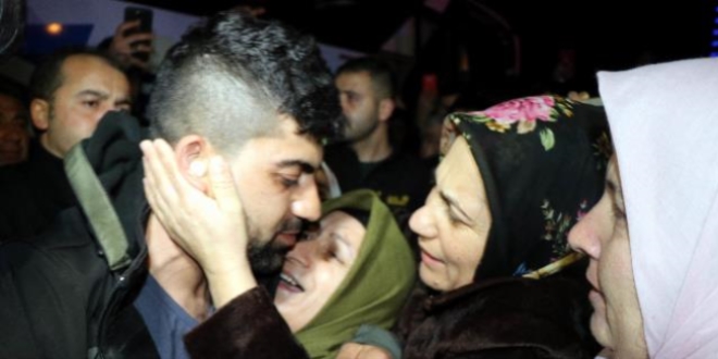 Afrin gazisine memleketinde co�kulu kar��lama