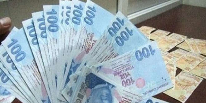 Dilencinin üzerinden 6 bin 210 lira çıktı