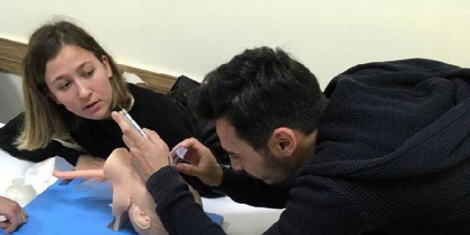 Sağlık personeline temel modül eğitimi düzenlendi