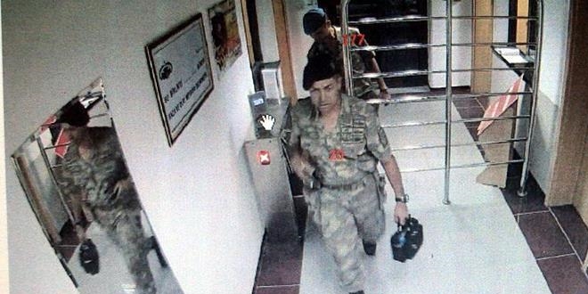 Şehit Ömer Halisdemir'in son görüntüleri