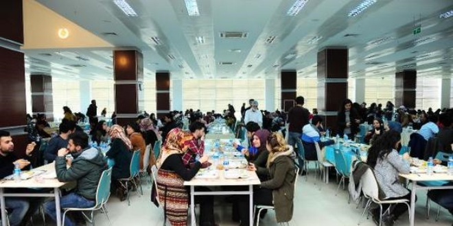 Vanlı şehit polisin adı YYÜ'de yaşatılıyor