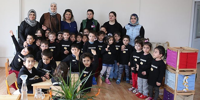 Anaokulu öğrencileri hayatı yaşayarak öğreniyor