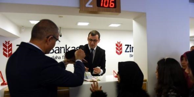 Okul harçlıklarını Mehmetçik Vakfı'na bağışladılar