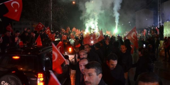 Afrin kahramanları tekbirlerle uğurlandı