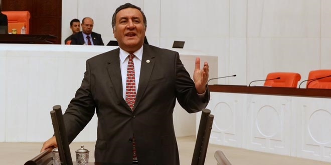 İçinde süt olmayan Peynir üretiliyor