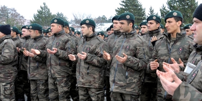 �zel harekat polisleri dualarla Afrin'e u�urland�