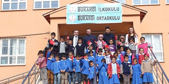 DSİ'den köy okullarındaki öğrencilere yardım