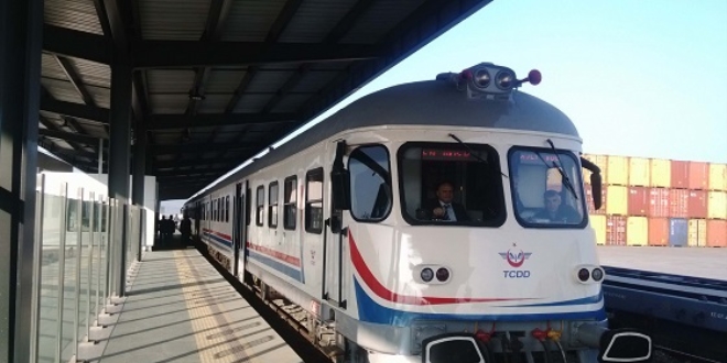 Manisa'da trenin çarptığı kişi hayatını kaybetti