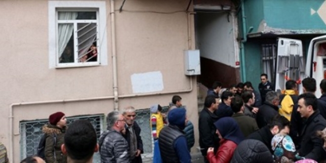 Yaşlı kadın evinde bıçaklanarak öldürüldü
