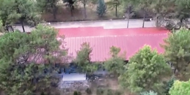 Gülen'in kamelyası mutfak oldu