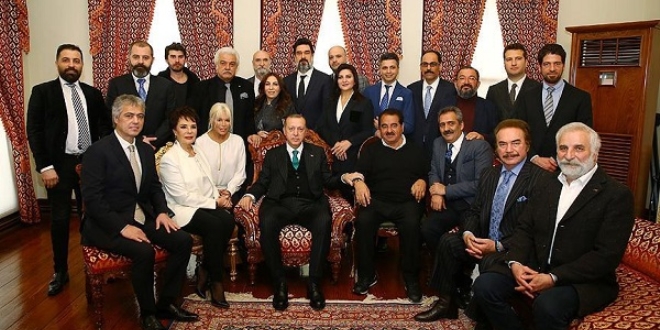 Sanatçılar Erdoğan'ın doğum gününü kutladı