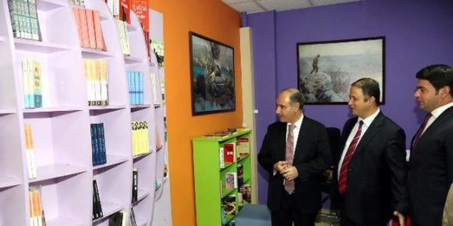 Şırnak'ta açılan kütüphaneye şehit polisin adı verildi
