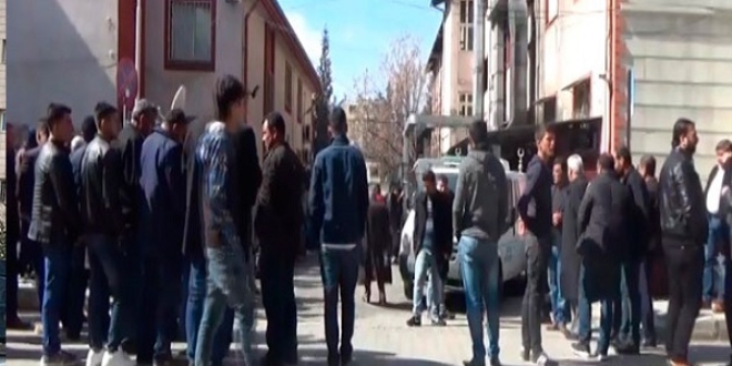Tabancayla öldürüp, otomobilini ateşe verdiler