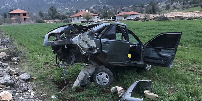 4 kişi bu araçtan yaralı olarak kurtuldu