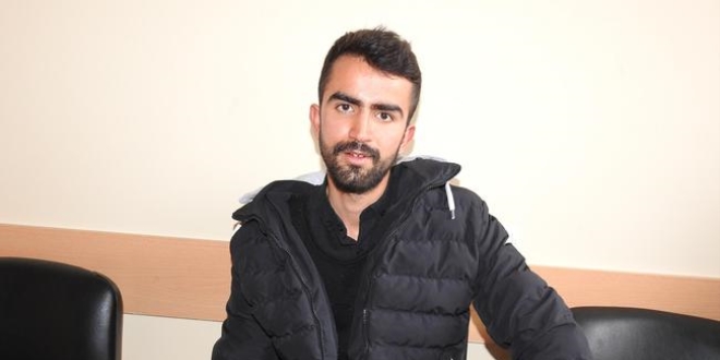 Sınıfa kitap alması karşılığında, sürücüyle uzlaştı