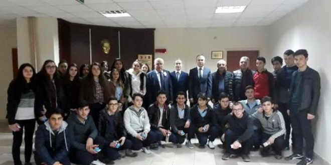 Lise öğrencileri Defterdarlığı ziyaret etti