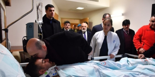 Soylu'dan operasyonlarda yaralanan askerlere ziyaret