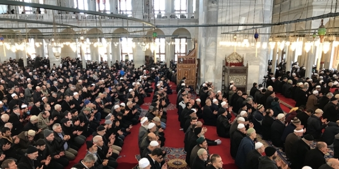 Fatih Camisi'nde Afrin �ehitleri i�in hatim duas�