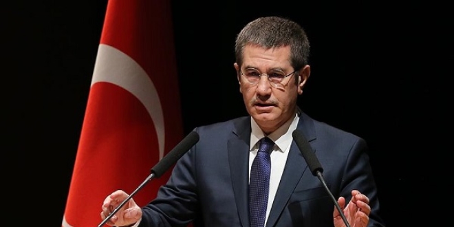 Milli Savunma Bakanı Canikli 'komuta merkezi'ni ziyaret etti