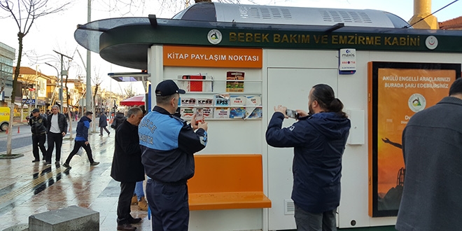 FETÖ dershanesine ait kitaplar bu kabinde bulundu