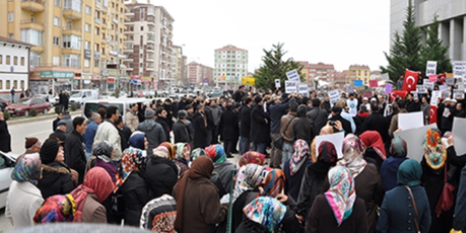 Çorum'da 'Zaman' protestosuna katılan 18 şüpheliye gözaltı kararı