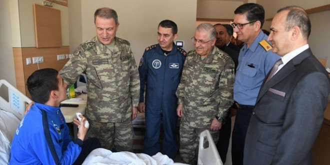 TBMM Başkanvekili, Hatay'da askerleri ziyaret etti