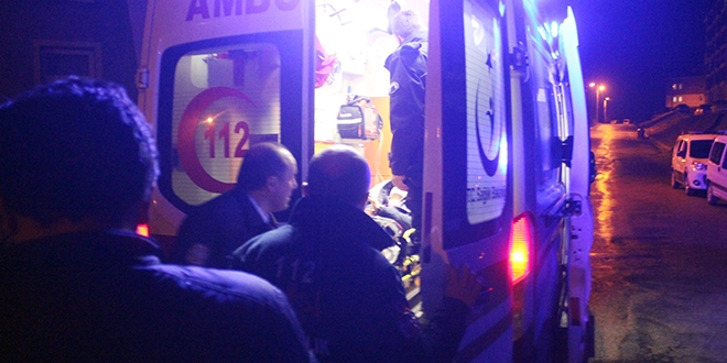 Bonzai içen genci ölümden polis kurtardı
