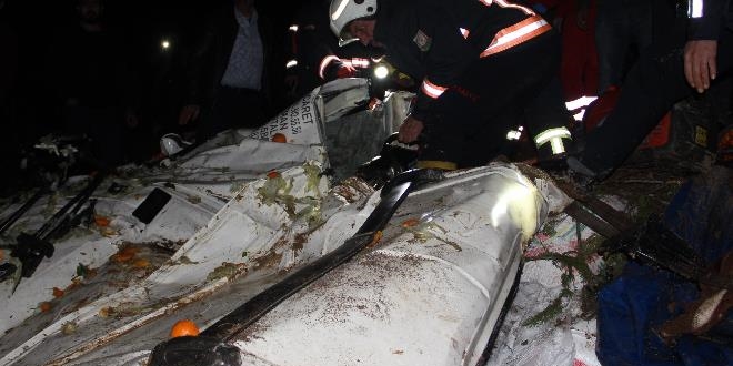 Şanlıurfa'da feci kaza: 2 ölü, 1 yaralı