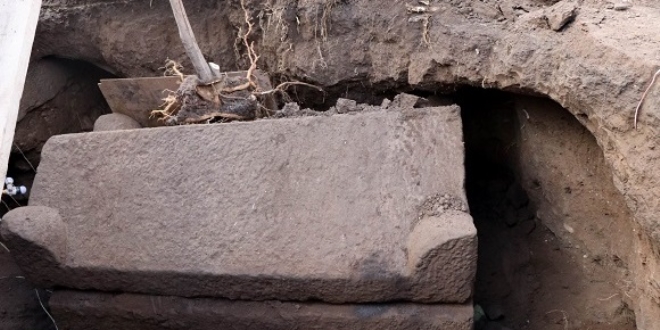 Polis operasyon yapt��� evde lahit buldu