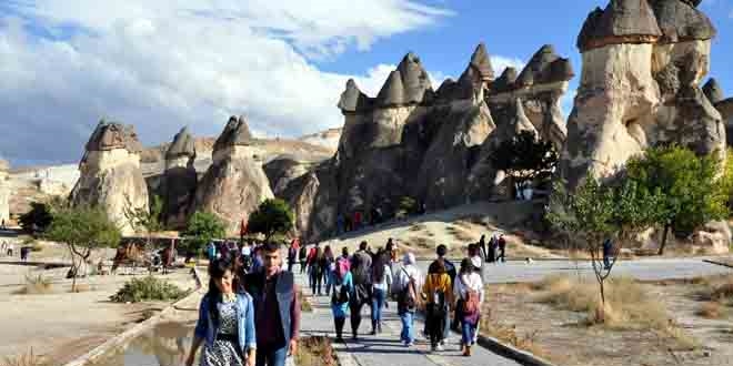 'Türkiye'ye gelmeyen yabancı turisti İspanya kaptı'