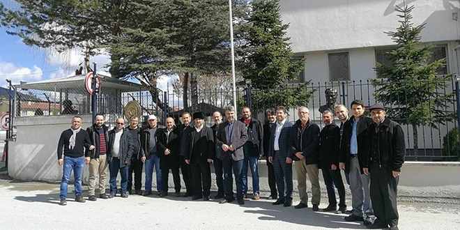 Asker olmak için sıraya girdiler