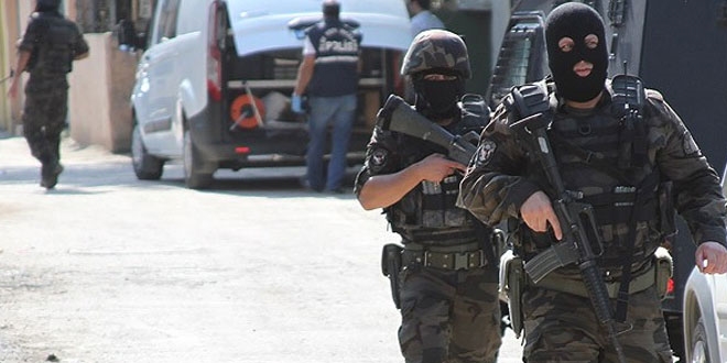 İstanbul'da 6 bin polisle 'Kangal Pençesi' operasyonu