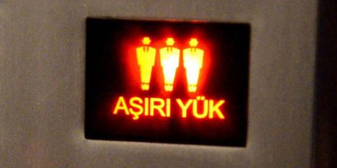 Güvensiz asansöre 'online' takip geliyor