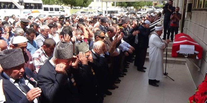 Kıbrıs gazisi son yolculuğuna uğurlandı