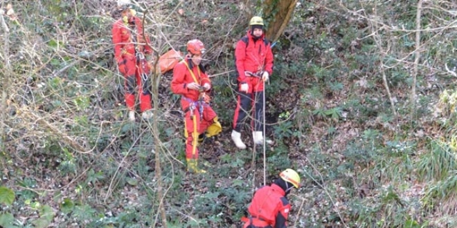 �atalca'da 39 metre derinli�inde ma�ara ke�fedildi